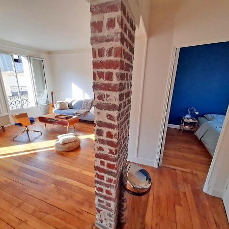 Tres Beau 2P Avec Vaste Sejour Ensoleille - A 50 M Du Metro Du Marche Et De La Mairie Apartamento Clichy Exterior foto